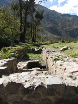 Ollantaytambo fountain