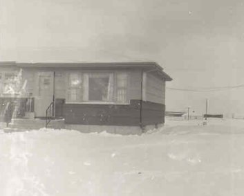 Garage-less house