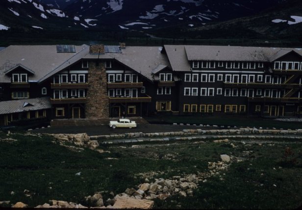Many Glacier Hotel