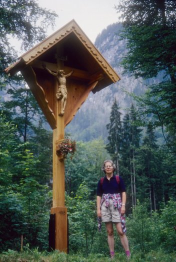 shrine at start of the trail