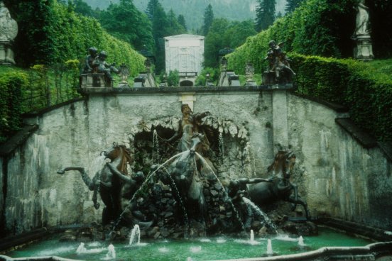 Linderhof fountain