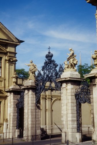 Residenz gates