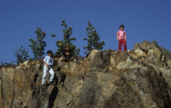 kids on the rock