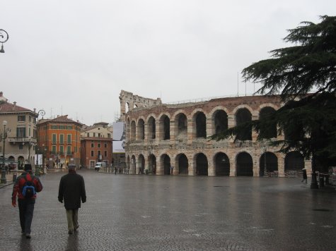 tourists approach the Roman Arena
