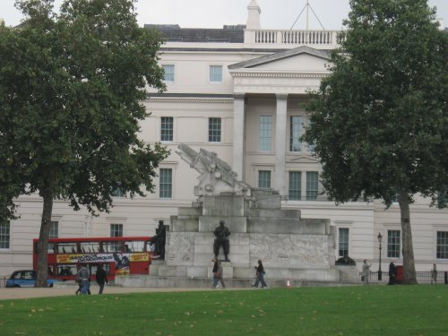 Artillery Memorial in Wellington Plaza