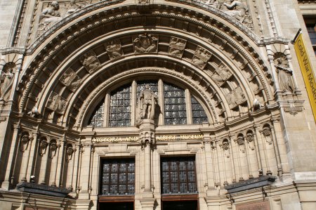 V&A main entrance