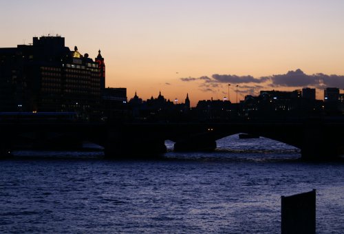 upstream from Millennium Bridge