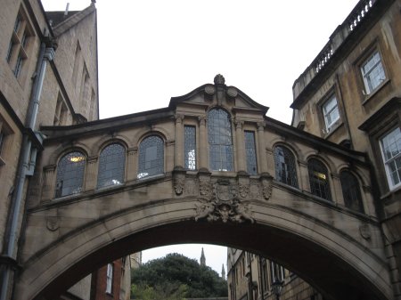 arch over Oxford street