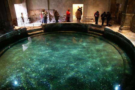Bath pool