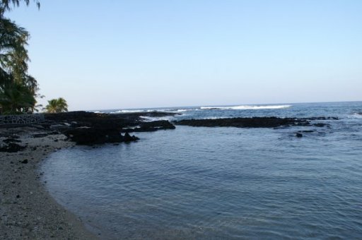 Miloli'i Beach