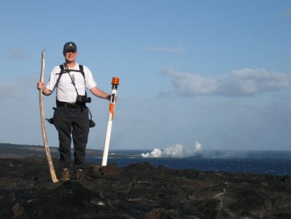 Henry and Pu'u O'o beacon