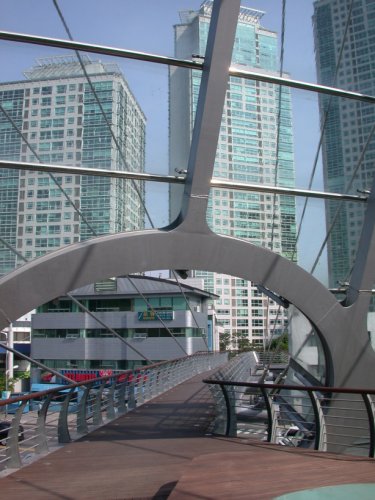 bridge to Arts Center
