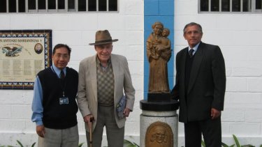 Colegio San Antonio officials