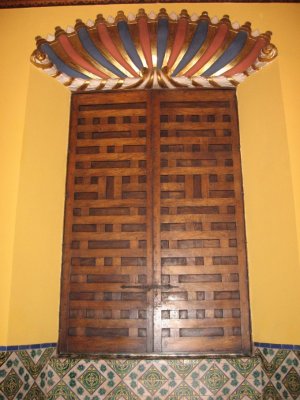 Torre Tagle door