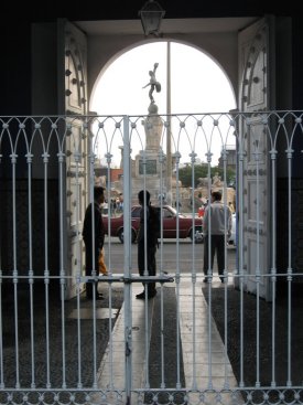 Square thru a gate
